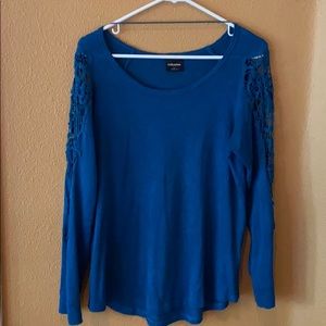 Sweater with sleeve detailing